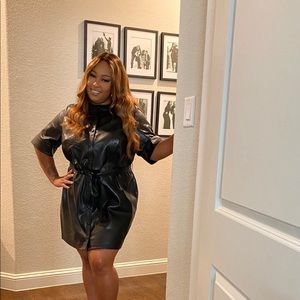 MEET YOUR POSHER!!!!